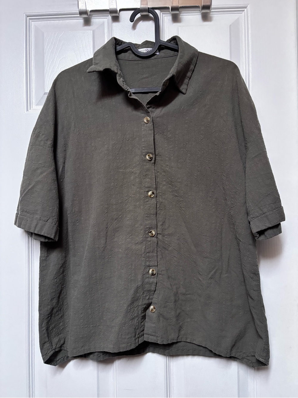 Boxy Button-Down Shirt in Olive 100%cotton